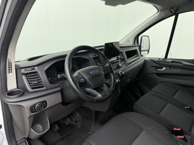 Ford Transit Custom 2.0TDCI Kastinrichting | Trekhaak | Navigatie | Multimedia | 3-Zits | Airco | Cruise foto 3
