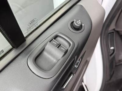 Ford Transit Custom 2.0TDCI Kastinrichting | Trekhaak | Navigatie | Multimedia | 3-Zits | Airco | Cruise foto 8