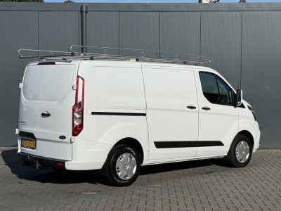 Ford Transit Custom 2.0 TDCI / L1H1 / 1e EIG. / 2.5 TONS TREKHAAK / IMPERIAAL / 3-ZITS / STOEL -EN VOORRUIT VERWARMING / CRUISE / AIRCO foto 3