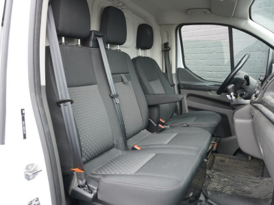 Ford Transit Custom 2.0 TDCI L2 EURO 6 - Airco - Navi - Cruise - €12.950,- Excl. 5