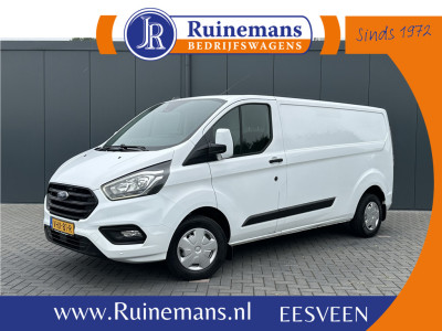 Ford Transit Custom 2.0 TDCI / L2H1 / 1e EIG. / CAMERA / CARPLAY / AIRCO / CRUISE / VOORRUITVERW / 3 ZITS / PDC / 2.800 KG AHG