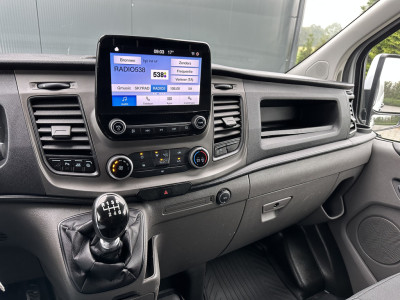Ford Transit Custom 2.0 TDCI / L2H1 / 1e EIG. / CAMERA / CARPLAY / AIRCO / CRUISE / VOORRUITVERW / 3 ZITS / PDC / 2.800 KG AHG foto 10
