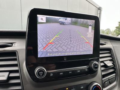 Ford Transit Custom 2.0 TDCI / L2H1 / 1e EIG. / CAMERA / CARPLAY / AIRCO / CRUISE / VOORRUITVERW / 3 ZITS / PDC / 2.800 KG AHG foto 13
