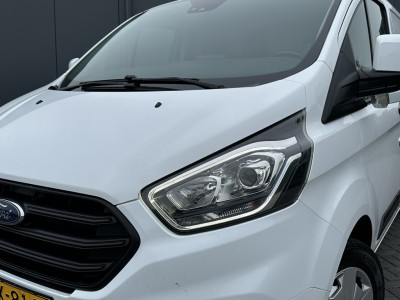 Ford Transit Custom 2.0 TDCI / L2H1 / 1e EIG. / CAMERA / CARPLAY / AIRCO / CRUISE / VOORRUITVERW / 3 ZITS / PDC / 2.800 KG AHG foto 16