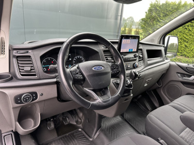 Ford Transit Custom 2.0 TDCI / L2H1 / 1e EIG. / CAMERA / CARPLAY / AIRCO / CRUISE / VOORRUITVERW / 3 ZITS / PDC / 2.800 KG AHG foto 7