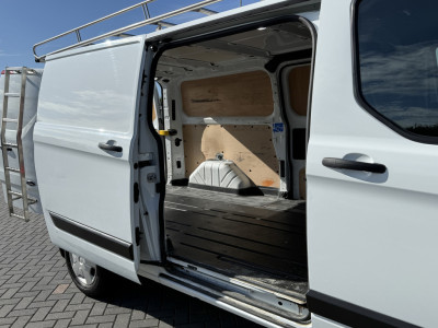 Ford Transit Custom 2.0 TDCI / L2H1 / 2x SCHUIFDEUR / 2.8 TONS TREKHAAK / 1e EIG. / IMPERIAAL / CAMERA / 3-ZITS / BLINDSPOT foto 7