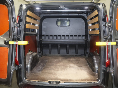 Ford Transit Custom 2.0 TDCI L2 H1 DC 185pk Automaat foto 13