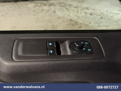 Ford Transit Custom 2.0 TDCI L2H1 Euro6 Airco | Camera | LED | Apple Carplay | Cruisecontrol Android Auto, Verwarmde voorruit, Parkeersensoren, Bijrijdersbank foto 19