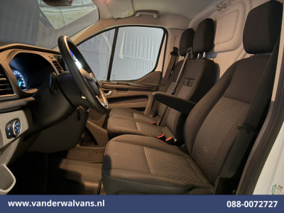 Ford Transit Custom 2.0 TDCI L2H1 Euro6 Airco | Camera | Navigatie | LED | Apple Carplay | Bijrijdersbank Cruisecontrol, Stoelverwarming, Verwarmde Voorruit, Parkeersensoren, 2670kg laadvermogen foto 15