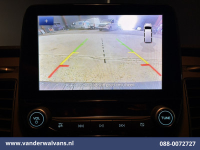 Ford Transit Custom 2.0 TDCI L2H1 Euro6 Airco | Camera | Navigatie | LED | Apple Carplay | Bijrijdersbank Cruisecontrol, Stoelverwarming, Verwarmde Voorruit, Parkeersensoren, 2670kg laadvermogen foto 2