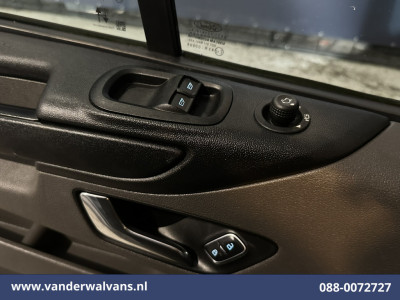 Ford Transit Custom 2.0 TDCI L2H1 Euro6 Airco | Camera | Navigatie | LED | Apple Carplay Cruisecontrol, Stoelverwarming, Verwarmde Voorruit, Parkeersensoren, Bijrijdersbank foto 19