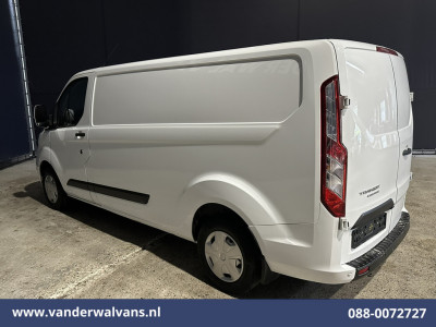 Ford Transit Custom 2.0 TDCI L2H1 Euro6 Airco | Camera | Navigatie | LED | Cruisecontrol Parkeersensoren, Stoelverwarming, Verwarmde voorruit, Bijrijdersbank, 2800kg trekvermogen foto 11