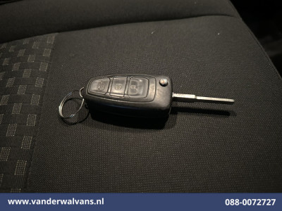 Ford Transit Custom 2.0 TDCI L2H1 Euro6 Airco | Imperiaal | 2800kg Trekhaak | LED | Cruisecontrol | Stoelverwarming Sidebars, Parkeersensoren, Bijrijdersbank foto 18