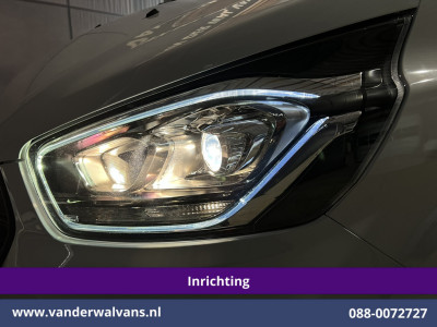Ford Transit Custom 2.0 TDCI L2H1 Euro6 Airco | Navigatie | Camera | LED | Cruisecontrol | Android Auto Parkeersensoren, Verwarmde voorruit, Stoelverwarming, Bijrijdersbank, 2800kg trekvermogen foto 4
