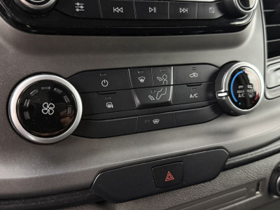 Ford Transit Custom 2.0TDCI Lang Achterdeuren | Multimedia | Camera | 3-Zits | Airco | Trekhaak foto 21