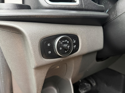 Ford Transit Custom 2.0TDCi 130PK Automaat Dubbele Cabine | 2xSchuifdeur | Navigatie | Camera | 6-Persoons | Airco | Cruise | Trekhaak foto 9