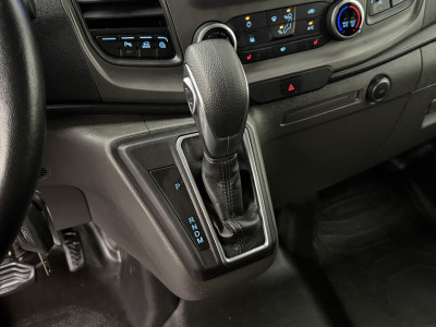 Ford Transit Custom 2.0TDCi 130PK Automaat | Imperiaal | Gatelocks | Navigatie | Camera | Airco | Cruise | 3-Persoons | Betimmering 15