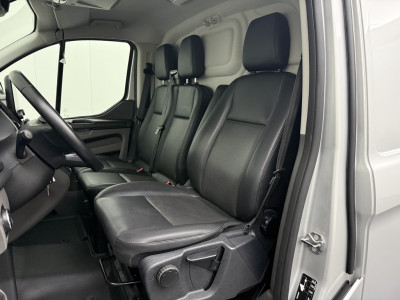 Ford Transit Custom 2.0TDCi 130PK Automaat | Kastinrichting | Trekhaak | Leder | Multimedia | Airco | Cruise | Trekhaak 20