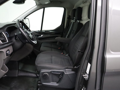 Ford Transit Custom 2.0TDCi 130PK Automaat Lang Limited | Navigatie | Camera | 3-Persoons | Trekhaak | Airco | Cruise | Betimmering foto 19