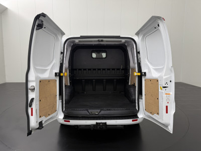 Ford Transit Custom 2.0TDCi 130PK Automaat Limited Dubbele Cabine | Navigatie | Camera | Airco | Cruise | Trekhaak foto 4