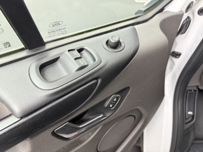 Ford Transit Custom 2.0TDCi 130PK Automaat | Multimedia | Camera | Airco | 3-Zits | Betimmering 8