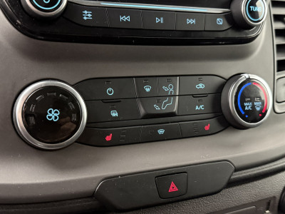 Ford Transit Custom 2.0TDCi 130PK Automaat | Navigatie | Multimedia | Airco | Cruise | 3-Zits foto 21