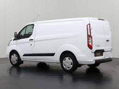 Ford Transit Custom 2.0TDCi 130PK Automaat | Navigatie | Multimedia | Airco | Cruise | 3-Zits foto 6