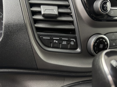 Ford Transit Custom 2.0TDCi 130PK Lang (2023) | Achterdeuren | Multimedia | Airco | Cruise | 3-Zits | Betimmering foto 21