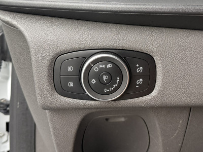 Ford Transit Custom 2.0TDCi 130PK Lang | Achterdeuren | Multimedia | 3-Zits | Betimmering | Airco | Cruise foto 21