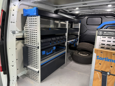 Ford Transit Custom 2.0TDCi 130PK Werkplaatsinrichting | Navigatie | Camera | Multimedia | 3-Zits | Airco 5