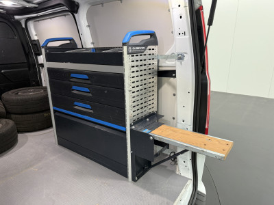 Ford Transit Custom 2.0TDCi 130PK Werkplaatsinrichting | Navigatie | Camera | Multimedia | 3-Zits | Airco 8