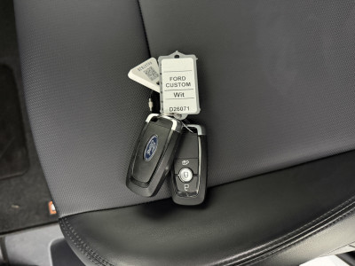 Ford Transit Custom 2.0TDCi 136PK Lang Business digital | Leder | Multimedia | Camera | 3-Zits | Achterdeuren foto 8