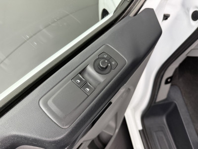 Ford Transit Custom 2.0TDCi 136PK Lang | Digital Business | Navigatie | Camera | Airco | 3-Zits | Betimmering foto 8