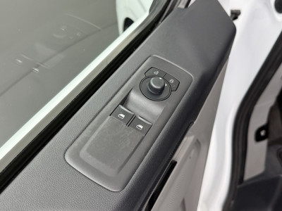 Ford Transit Custom 2.0TDCi 136PK Lang Digital | Leder | Multimedia | Camera | 3-Zits | Airco | Cruise | Betimmering foto 9