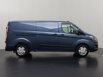 Ford Transit Custom 2.0TDCi 170PK Automaat Lang Limited | Werkplaatsinrichting | Navigatie | Camera | Airco | Cruise | Trekhaak foto 13