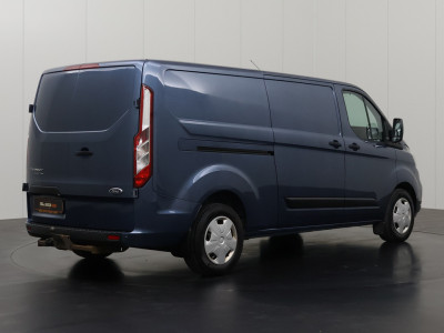 Ford Transit Custom 2.0TDCi 170PK Automaat Lang Limited | Werkplaatsinrichting | Navigatie | Camera | Airco | Cruise | Trekhaak foto 2