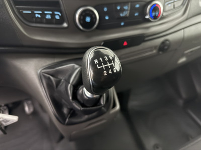 Ford Transit Custom 2.0TDCi Lang | Achterdeuren | Multimedia | Camera | Airco | Cruise | 3-Zits | Betimmering 17