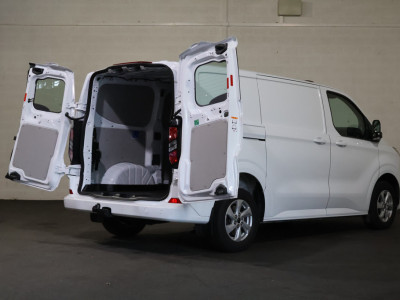 Ford Transit Custom 2.0 TDci 130pk L1 H1 Automaat Limited Navigatie 360gr Camera foto 10