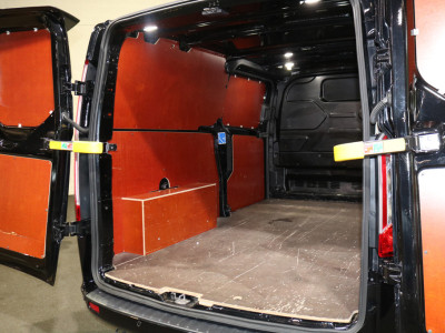 Ford Transit Custom 2.0 TDci 170pk L2 H1 Limited 2x Schuifdeur 2.8T Trekhaak foto 15