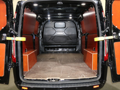 Ford Transit Custom 2.0 TDci 170pk L2 H1 Limited 2x Schuifdeur 2.8T Trekhaak foto 3