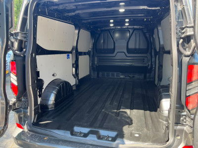 Ford Transit Custom 2.0 TDci L2 H1 Limited Automaat Marge / BTW Vrij 4