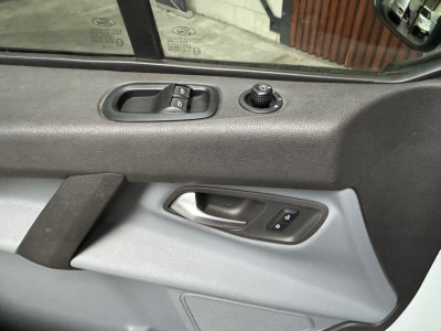 Ford Transit Custom 270 2.2 TDCI L1H1 Trend AIRCO-CRUISE-SIDEBARS-TREKHAAK-SUPERLOCK foto 18