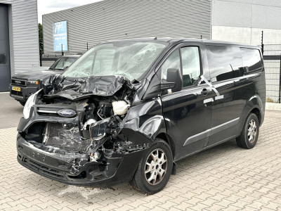 Ford Transit Custom 270 2.2 TDCI L1 Trend DC Dubbele cabine schade
