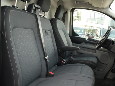 Ford Transit Custom 280 2.0TDCI 136pk L1H1 Limited | Automaat | Carplay/Android | Camera | Trekhaak | Keyless | Lease 627,- p/m foto 17