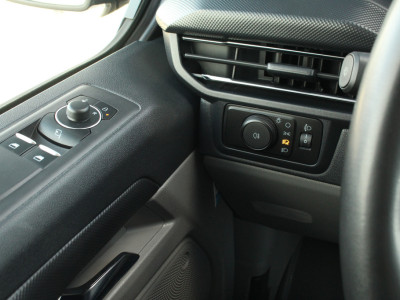 Ford Transit Custom 280 2.0TDCI 136pk L1H1 Limited | Automaat | Carplay/Android | Camera | Trekhaak | Keyless | Lease 627,- p/m foto 18