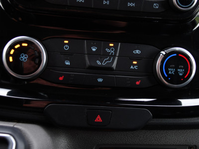 Ford Transit Custom 280 2.0 TDCI L1H1 Black Edition Camera, Cruise, Carplay, 170pk, Automaat, Stoelverwarming, Trekhaak, Multimedia, Xenon, Uniek! foto 16