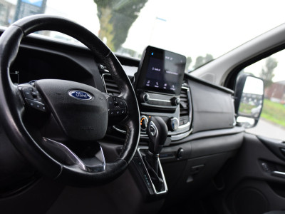 Ford Transit Custom 280 2.0 TDCI L1H1 Black Edition Camera, Cruise, Carplay, 170pk, Automaat, Stoelverwarming, Trekhaak, Multimedia, Xenon, Uniek! foto 2