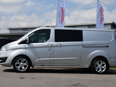Ford Transit Custom 290 2.0 TDCI L2H1 Limited DC Camera, Cruise, Sensoren, 2 x Schuifdeur, 170pk, Automaat, Trekhaak, Leder, Uniek! foto 9