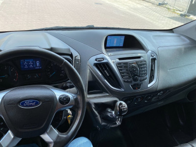 Ford Transit Custom 290 2.2 TDCI L2H1 Limited / Airco / Cruise Control / 6 Bak / 114KW=155PK / PDC / Navigatie / Lane Assist / 12