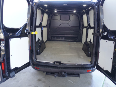 Ford Transit Custom 300 2.0 TDCI 130pk L1H1 Trail nr. V077 | Raptor grill /  Leren bekleding foto 6